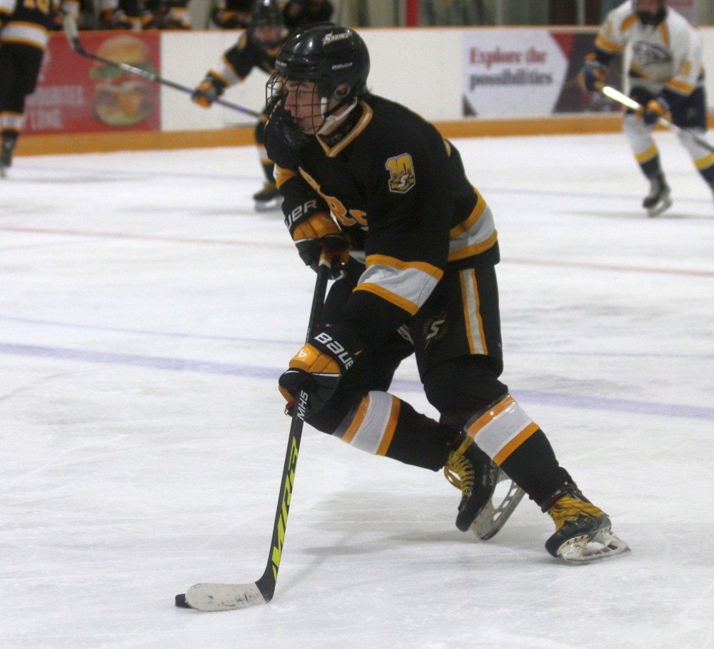 The SRSS Sabres lost their opening game of the Winnipeg High School Hockey League season 4-2 to JH Burns. (Cassidy Dankochik The Carillon)