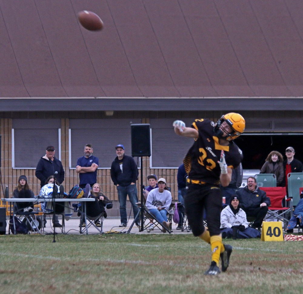 SRSS locked up a AAAA football playoff spot for the second consecutive year by beating Sturgeon Heights Oct. 18. (Cassidy Dankochik The Carillon)