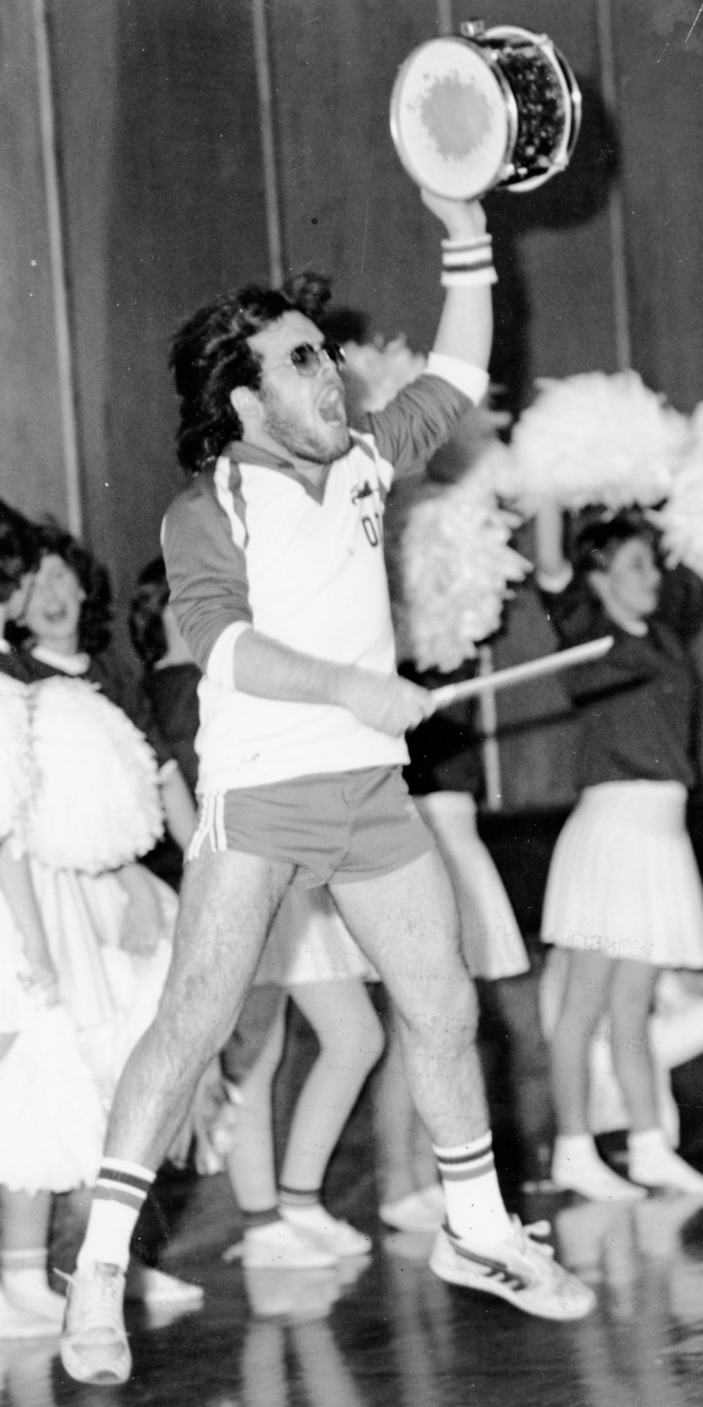 Even the antics of Crazy Dave, banging on his drum and egging on the Panthers fans, were not enough to get the Niverville team past the Green Valley Pirates in the Eastman Volleyball League South Division playoffs. Grunthal went on to win Zone 13 and a berth in the Manitoba Athletic Association’s high school provincials. (Carillon Archives)
