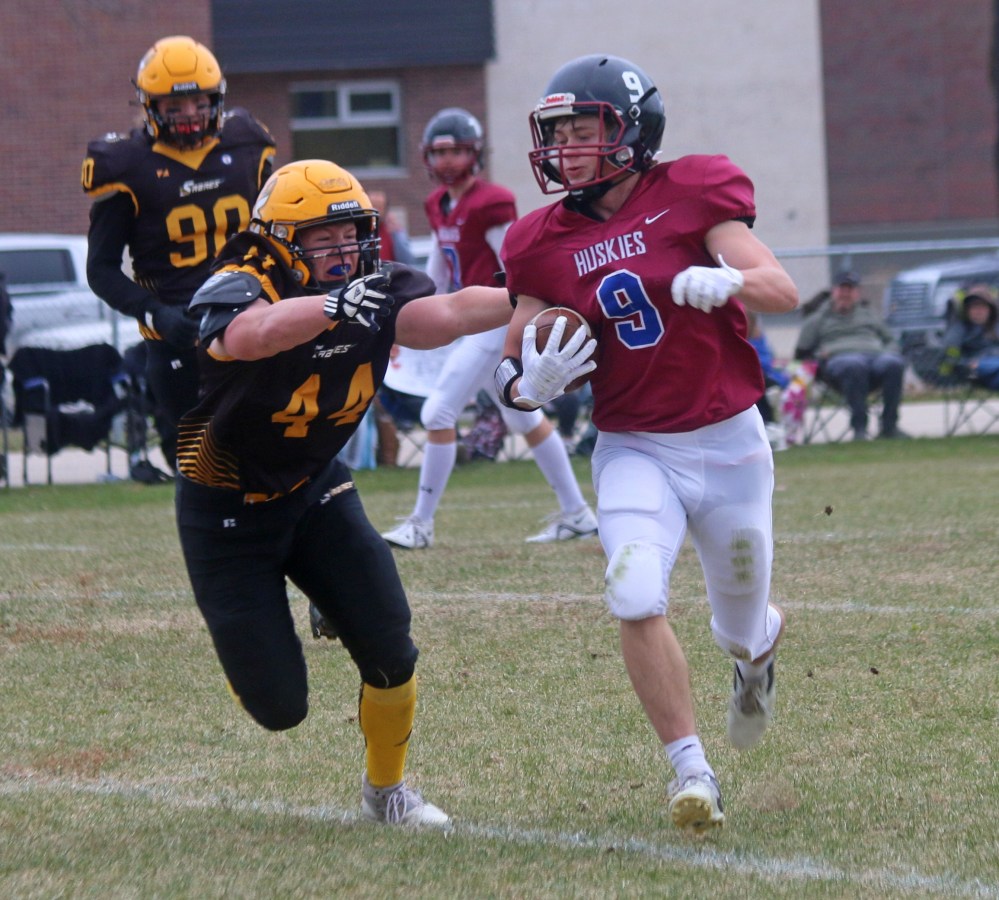 SRSS locked up a AAAA football playoff spot for the second consecutive year by beating Sturgeon Heights Oct. 18. (Cassidy Dankochik The Carillon)