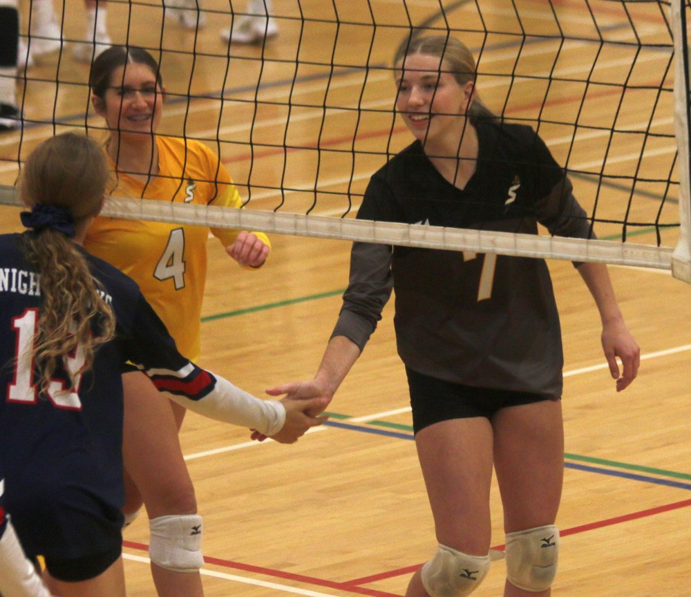 SRSS took on Northlands in varsity volleyball action in Steinbach Oct. 16. (Cassidy Dankochik The Carillon)
