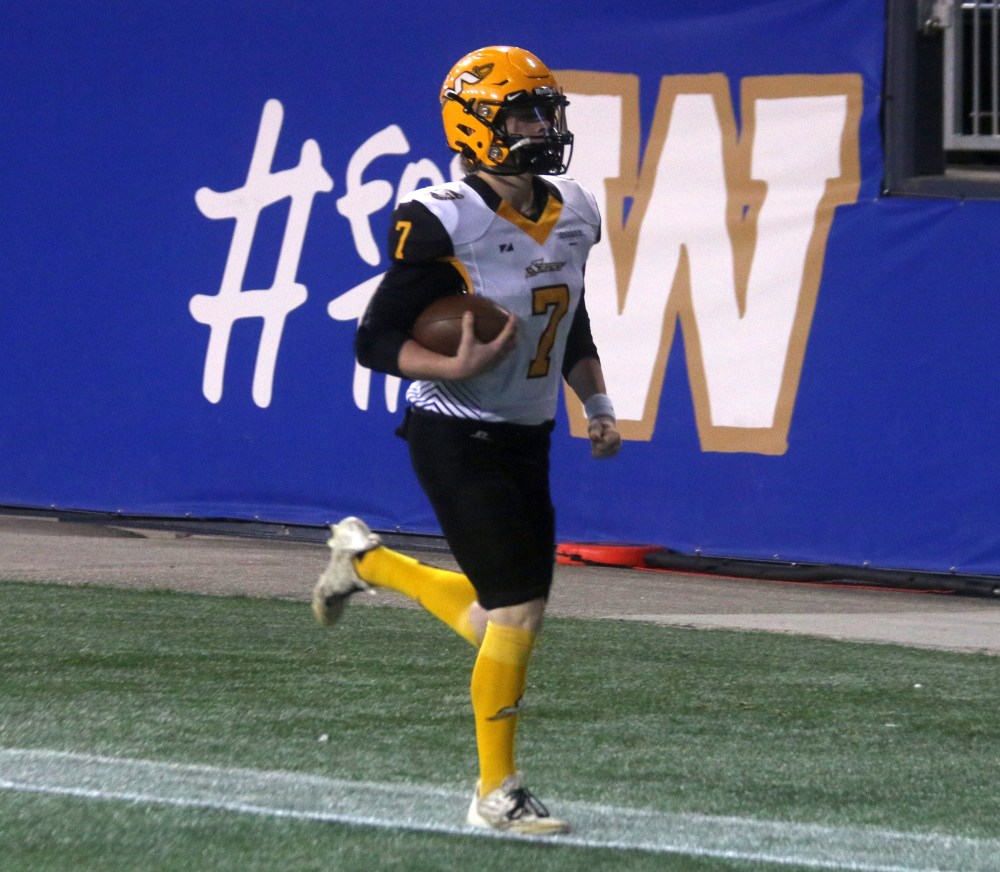The SRSS Sabres were blown out for the second consecutive year in the Winnipeg High School Football League quarterfinals. (Cassidy Dankochik The Carillon)