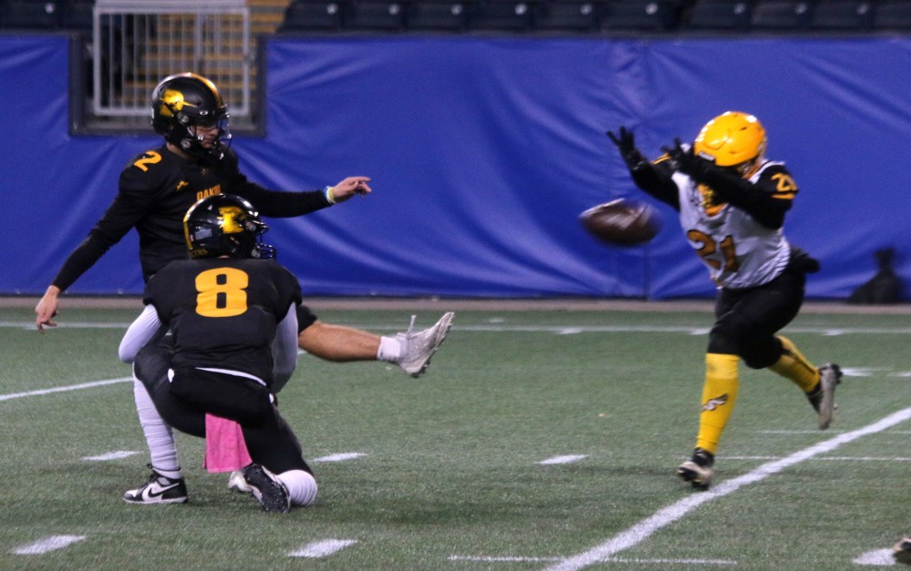 The SRSS Sabres were blown out for the second consecutive year in the Winnipeg High School Football League quarterfinals. (Cassidy Dankochik The Carillon)