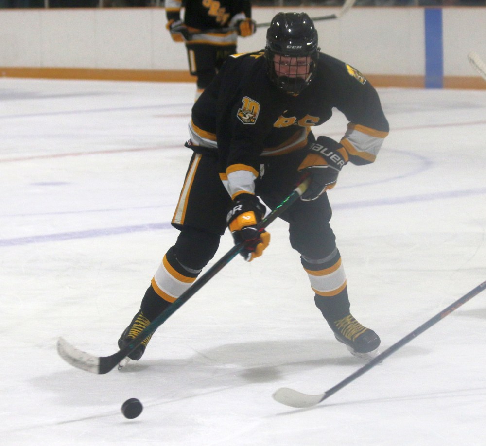 The SRSS Sabres lost their opening game of the Winnipeg High School Hockey League season 4-2 to JH Burns. (Cassidy Dankochik The Carillon)