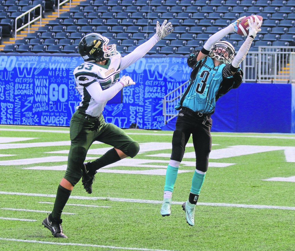 This touchdown, scored on the final play of the first half, all but clinched the championship for Eastman, as they took a 54-32 lead into the break. (Cassidy Dankochik The Carillon)