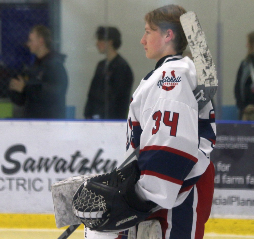 The HTJHL hosted their first showcase event in Niverville Oct. 20. All 10 teams in the league were in action during a single day. (Cassidy Dankochik The Carillon)
