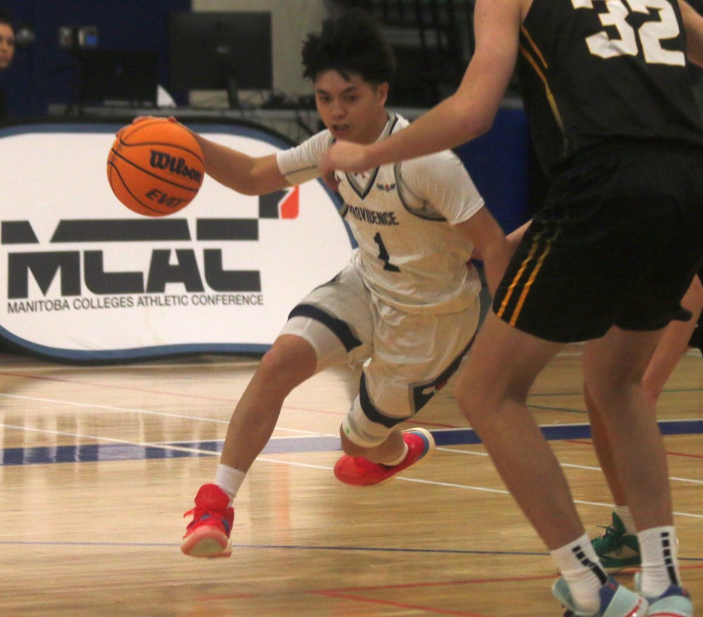 The Providence Pilots hosted an exhibition basketball game against Ignite Academy Nov. 9. (Cassidy Dankochik The Carillon)