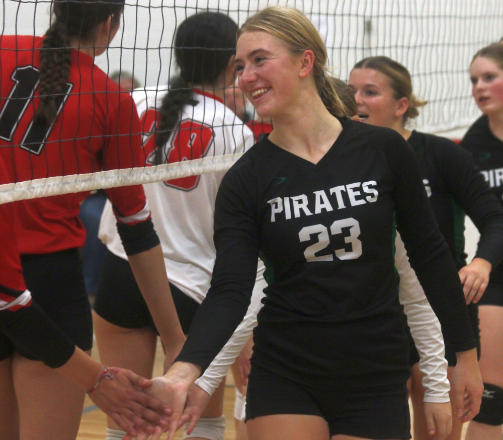 Gabrielle-Roy won the varsity girls Zone 13 AA girls championship Nov. 6. (Cassidy Dankochik The Carillon)