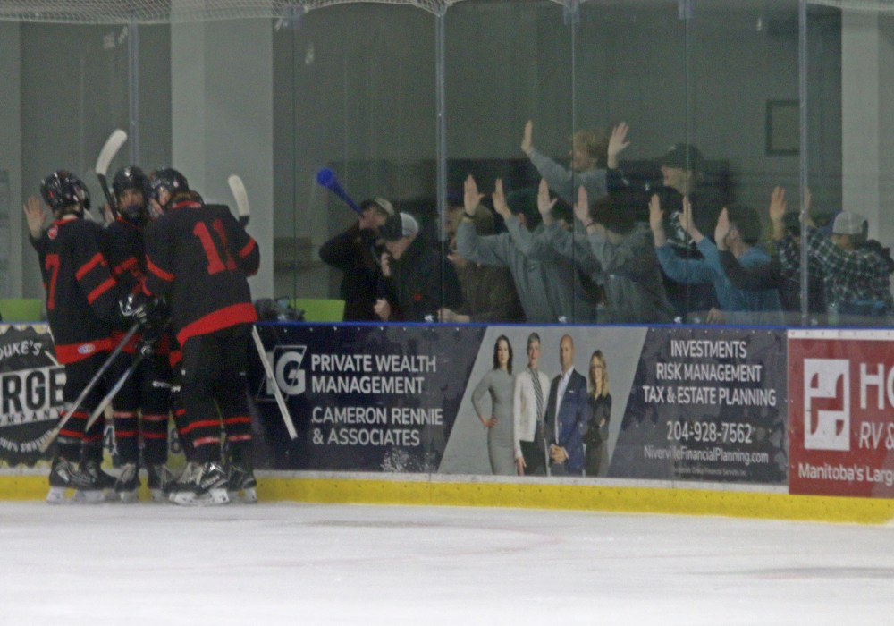 The Niverville Panthers bounced back from a debut loss in the Winnipeg High School Hockey League to win four straight, including against Windsor Park Nov. 6. (Cassidy Dankochik The Carillon)