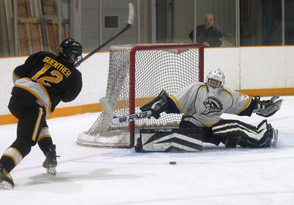 Rhys Guenther is stoned by the JH Burns goaltender in Steinbach Regional's season-opening 4-2 loss to the JH Burns Broncos. (Cassidy Dankochik The Carillon)