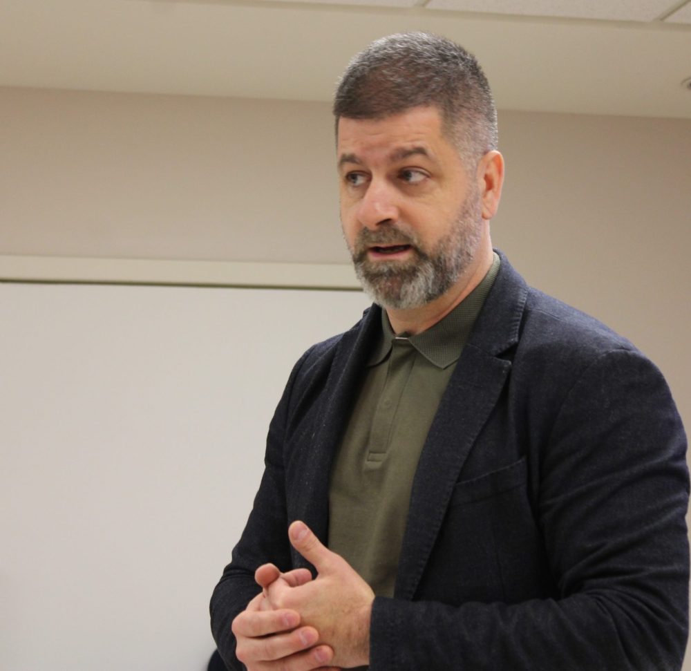 GREG VANDERMEULEN THE CARILLON
Trade Commissioner Services regional director for Manitoba and Saskatchewan, Alexandre Cote, said they’re happy to partner with Steinbach businesses.
