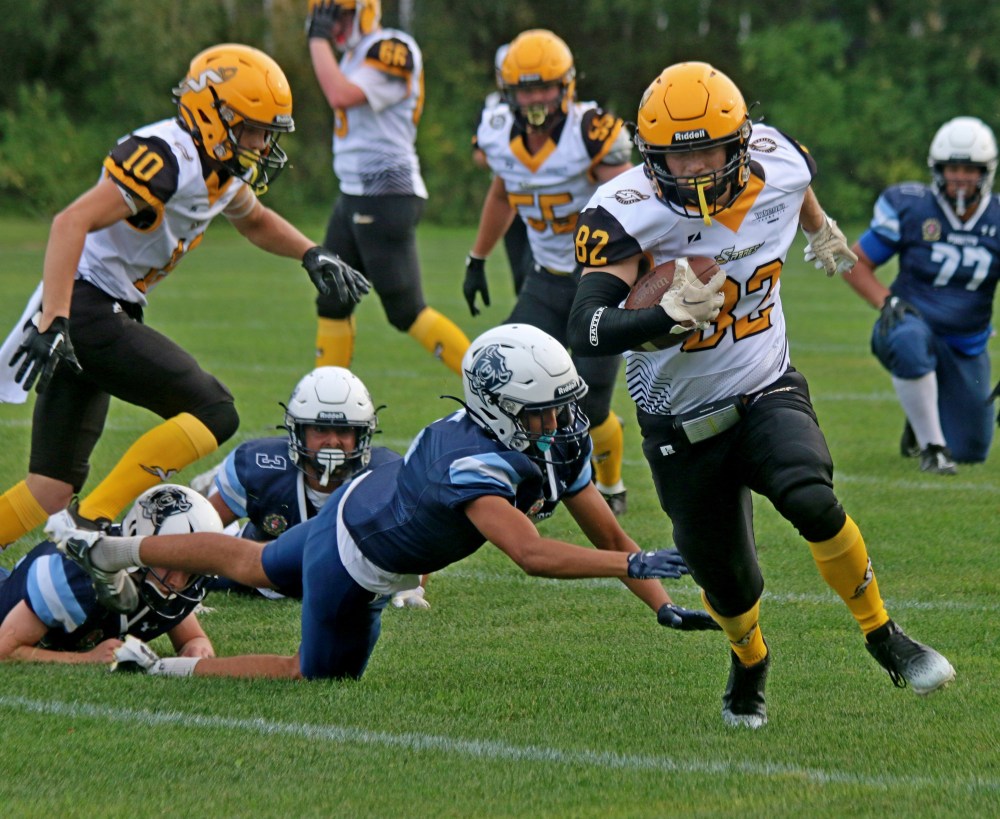 Josiah Greiner was named the varsity football MVP for Steinbach regional this year. He finished with over 1,000 rushing yards to lead the Winnipeg High School Football League's top division by more than 200 yards. (Cassidy Dankochik Carillon Archives)