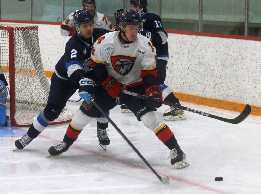 Steinbach and Niverville played a pair of games Jan. 9 and Jan. 11, with the visiting team coming out on top both times. (Cassidy Dankochik The Carillon)