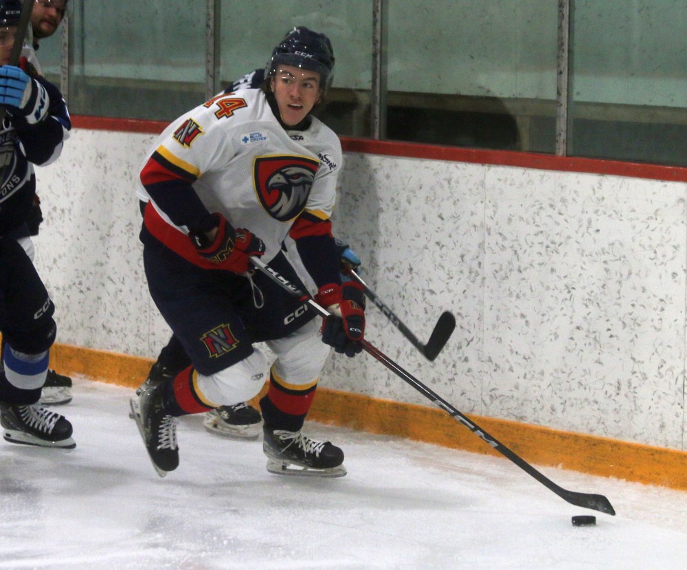 Steinbach and Niverville played a pair of games Jan. 9 and Jan. 11, with the visiting team coming out on top both times. (Cassidy Dankochik The Carillon)