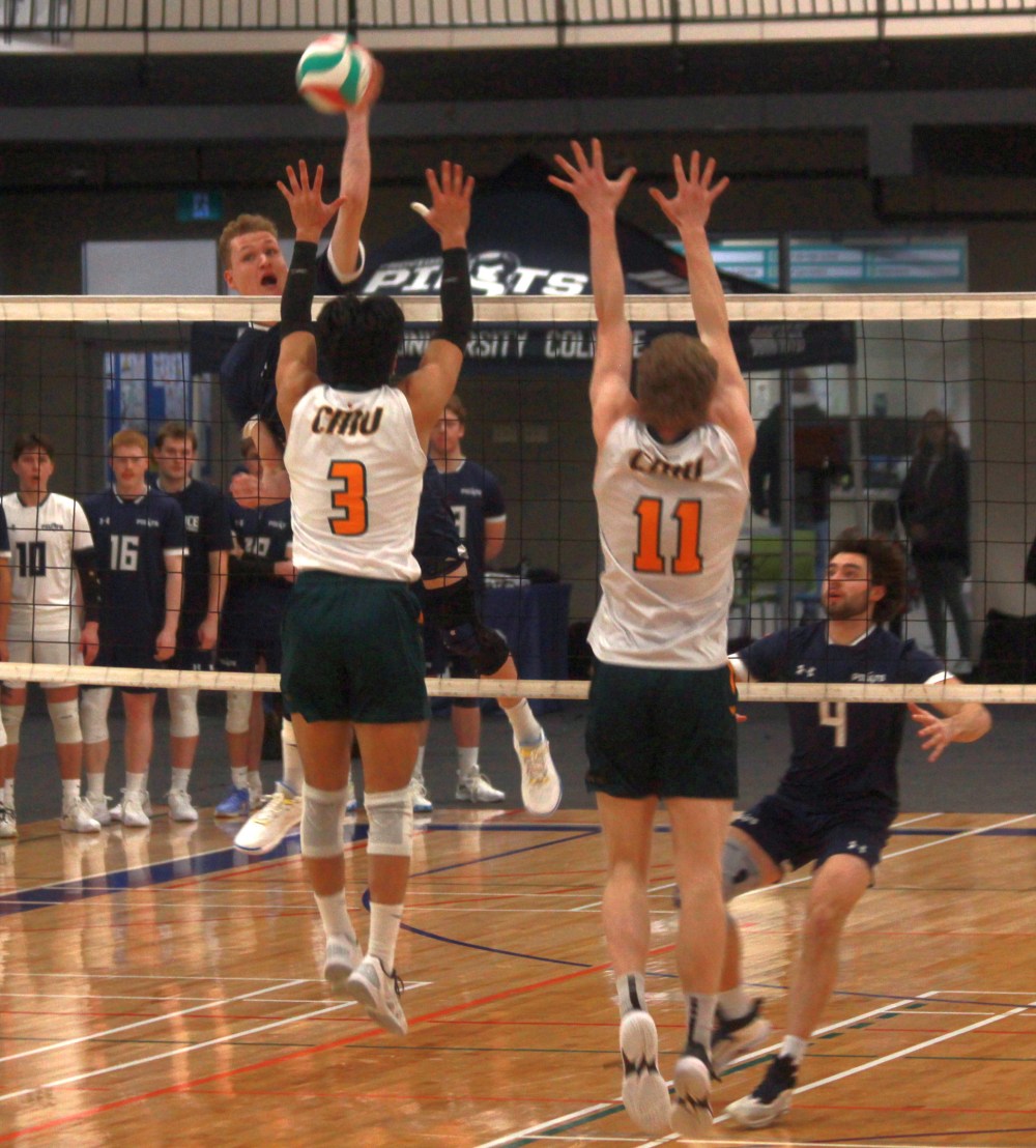 The Providence Pilots hosted CMU for volleyball games Jan. 24 and 25. (Cassidy Dankochik The Carillon)