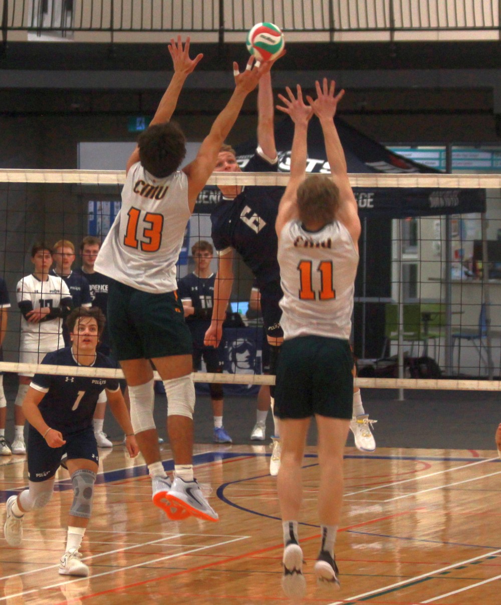 The Providence Pilots hosted CMU for volleyball games Jan. 24 and 25. (Cassidy Dankochik The Carillon)