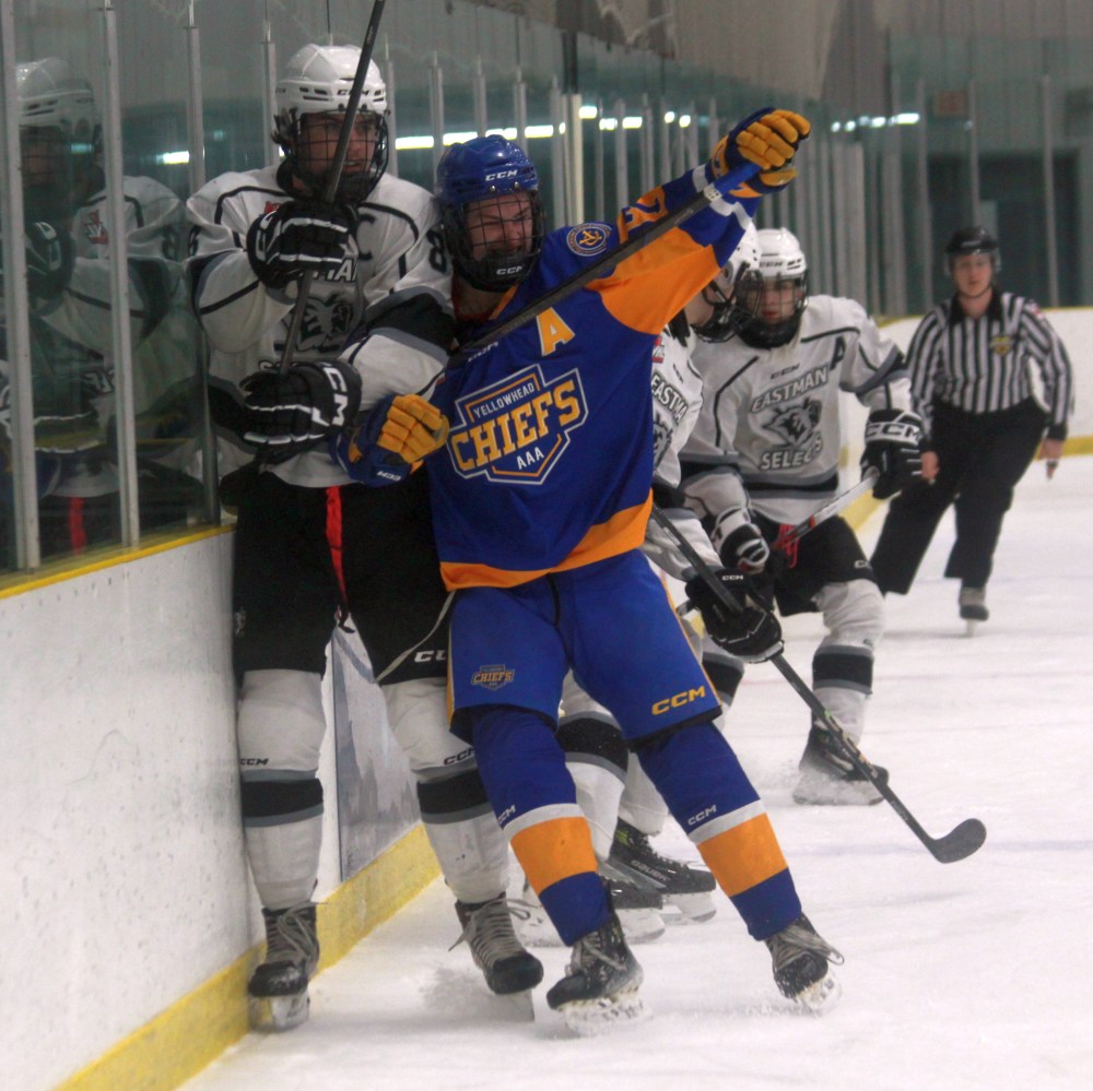 The Eastman Selects earned a 7-6 come from behind victory over the Yellowhead Chiefs in Beausejour Jan. 18. (Cassidy Dankochik The Carillon)