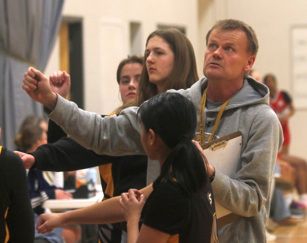 Glenlawn dominated SRSS in both a boys and girls varsity basketball match in Steinbach Jan. 15. (Cassidy Dankochik The Carillon)