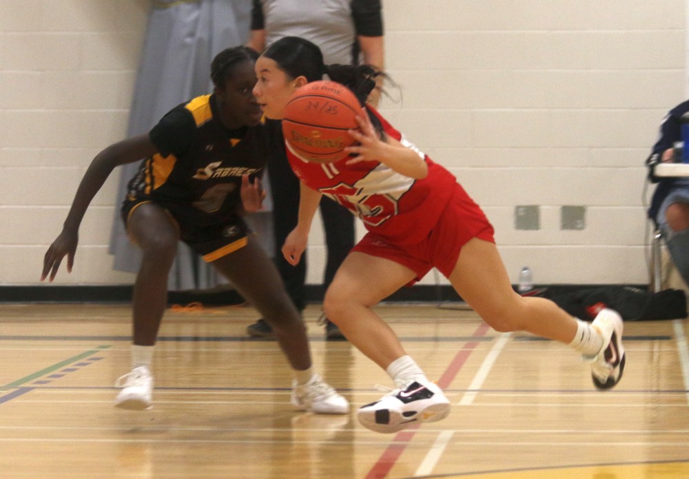 Glenlawn dominated SRSS in both a boys and girls varsity basketball match in Steinbach Jan. 15. (Cassidy Dankochik The Carillon)