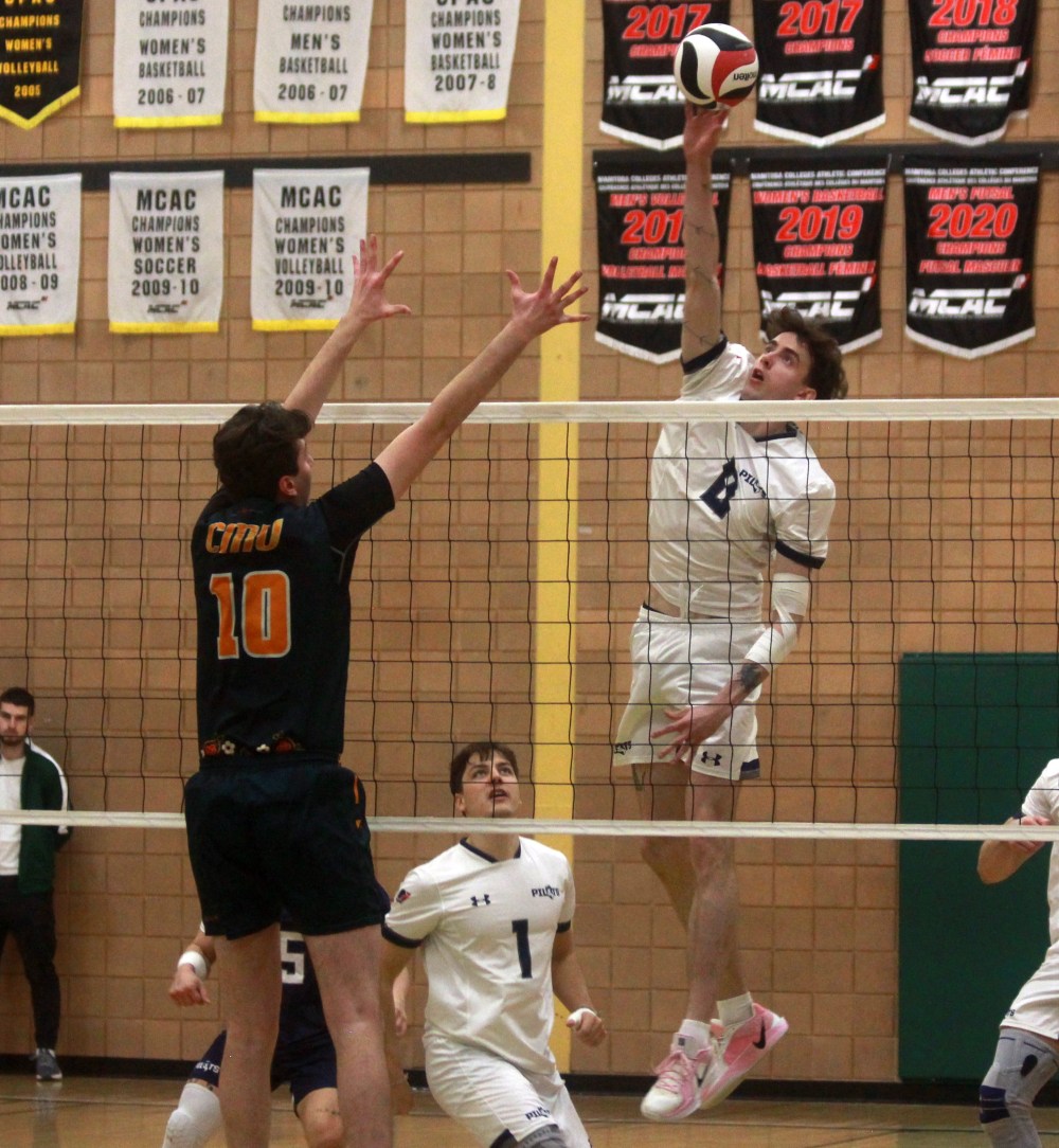 Middle Sebastian Verdaguer was named the MCAC men's volleyball player of the year this season. (Cassidy Dankochik The Carillon)