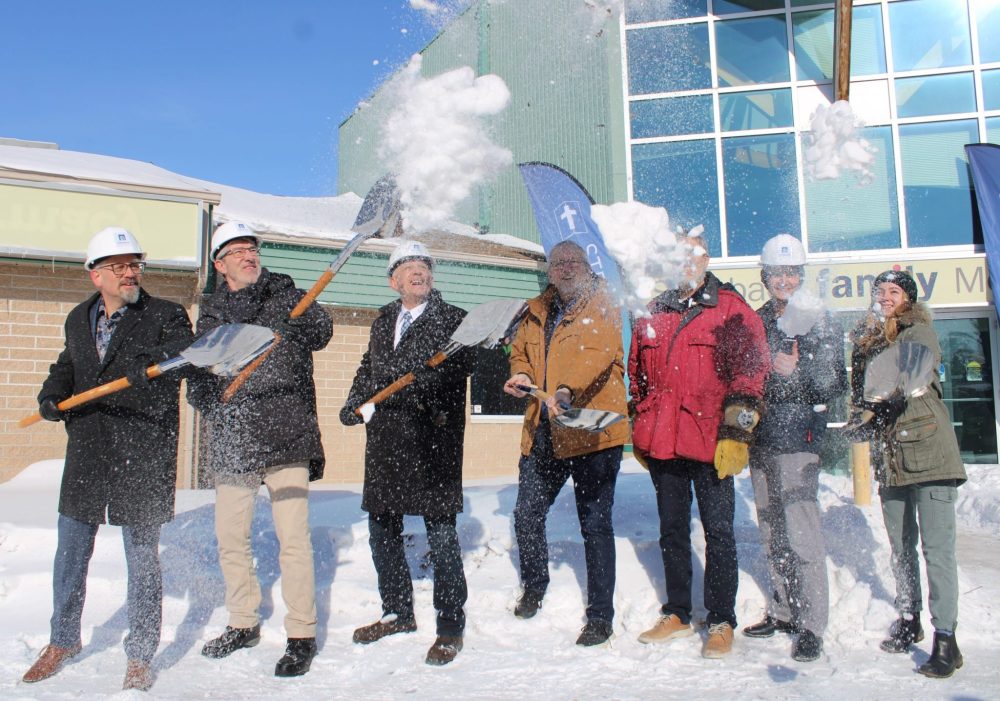 GREG VANDERMEULEN THE CARILLON
Steinbach Mayor Earl Funk, SBC president Dave Reimer, Provencher MP Ted Falk, SBC board chair Bruce Penner, faculty member Gord Penner, general contractor Evan Schinkel and student Tianna Wiebe took part in the snow turning ceremony.