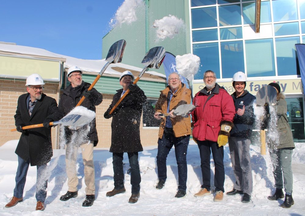 GREG VANDERMEULEN THE CARILLON
Steinbach Mayor Earl Funk, SBC president Dave Reimer, Provencher MP Ted Falk, SBC board chair Bruce Penner, faculty member Gord Penner, general contractor Evan Schinkel and student Tianna Wiebe took part in the snow turning ceremony.