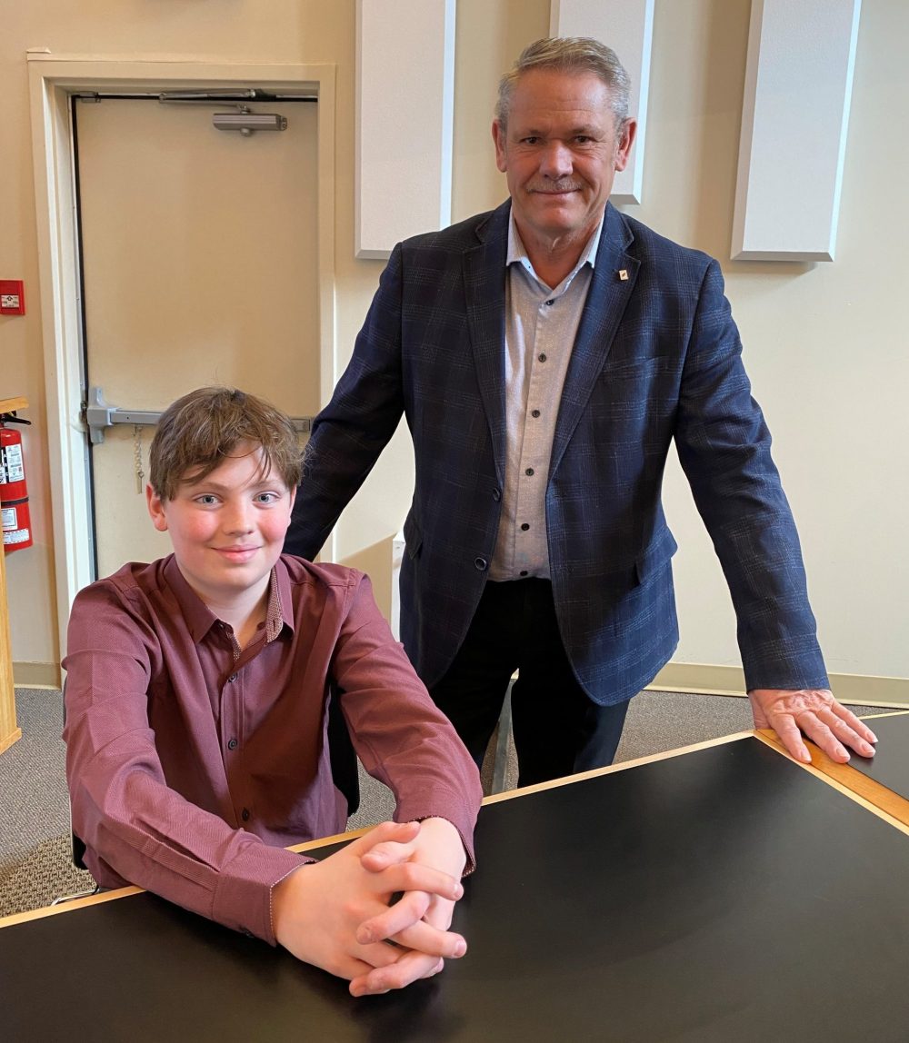 SVJETLANA MLINAREVIC THE CARILLON
Jayce Penner, 14, has joined the RM of Hanover council as its youth member. He thinks politicians are successful and that politics is a good career path. He plans on becoming a Crown attorney.