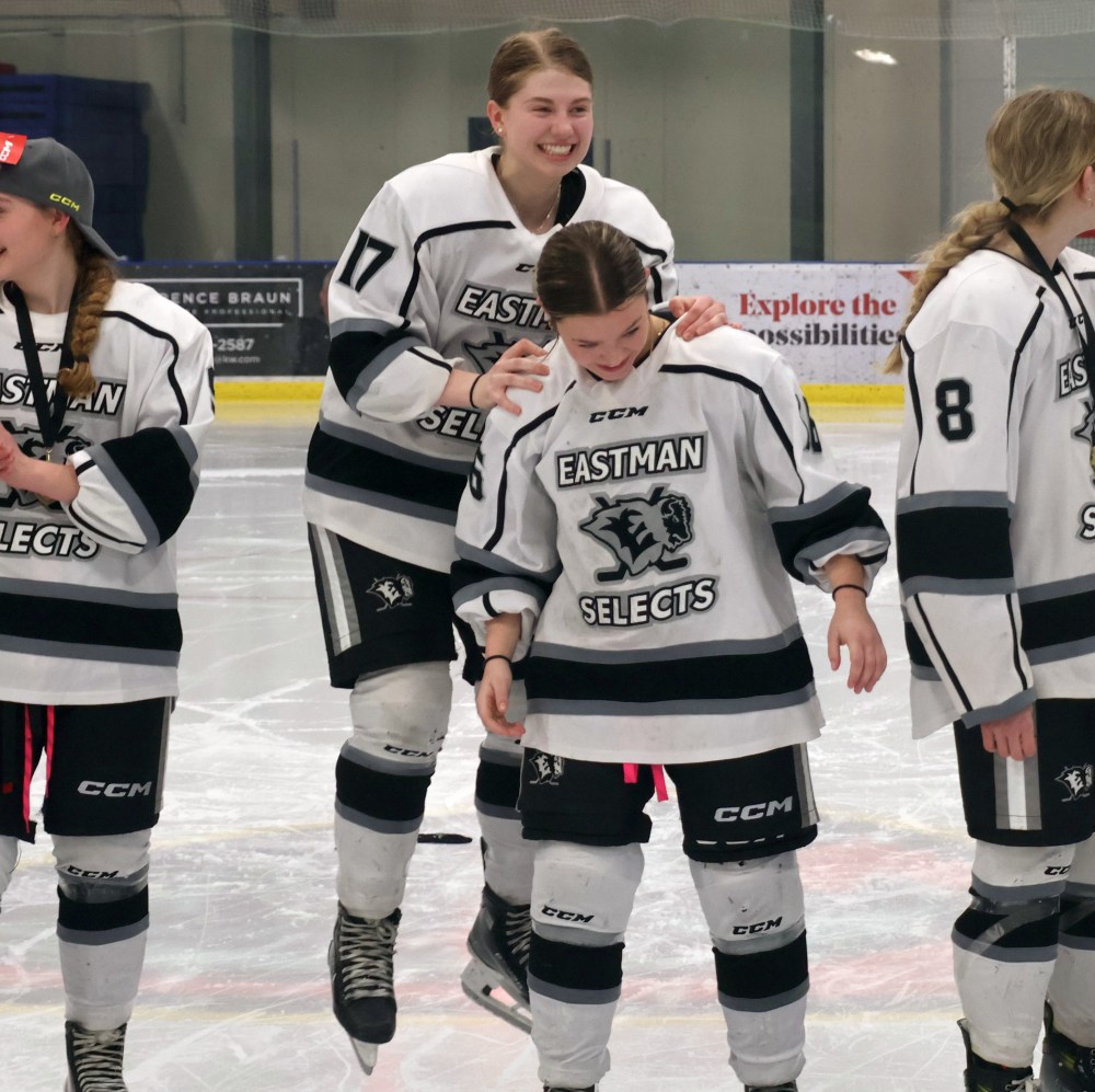 The Eastman Selects won a winner-takes-all game five against the Winnipeg Avros March 29. (Cassidy Dankochik The Carillon)