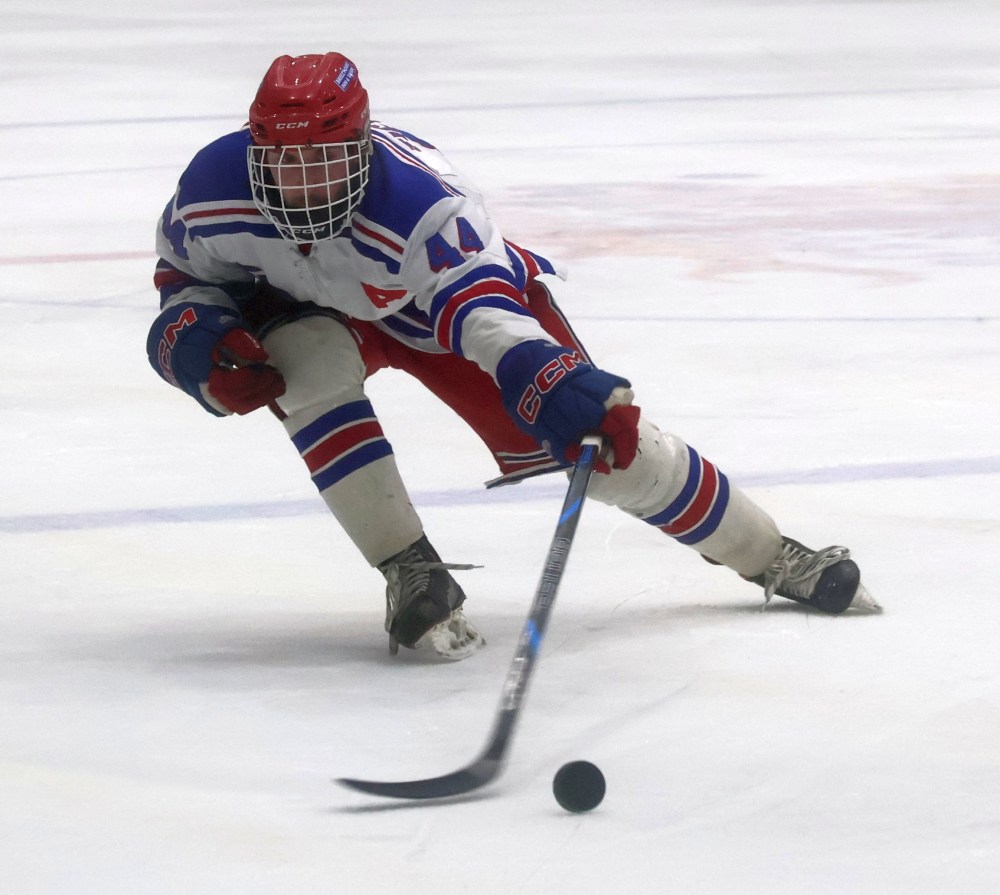 The Beausejour Comets tied the CRJHL finals 2-2 with a win on home ice March 28. (Cassidy Dankochik The Carillon)