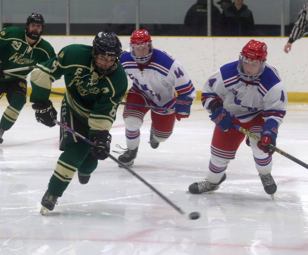 The Beausejour Comets tied the CRJHL finals 2-2 with a win on home ice March 28. (Cassidy Dankochik The Carillon)