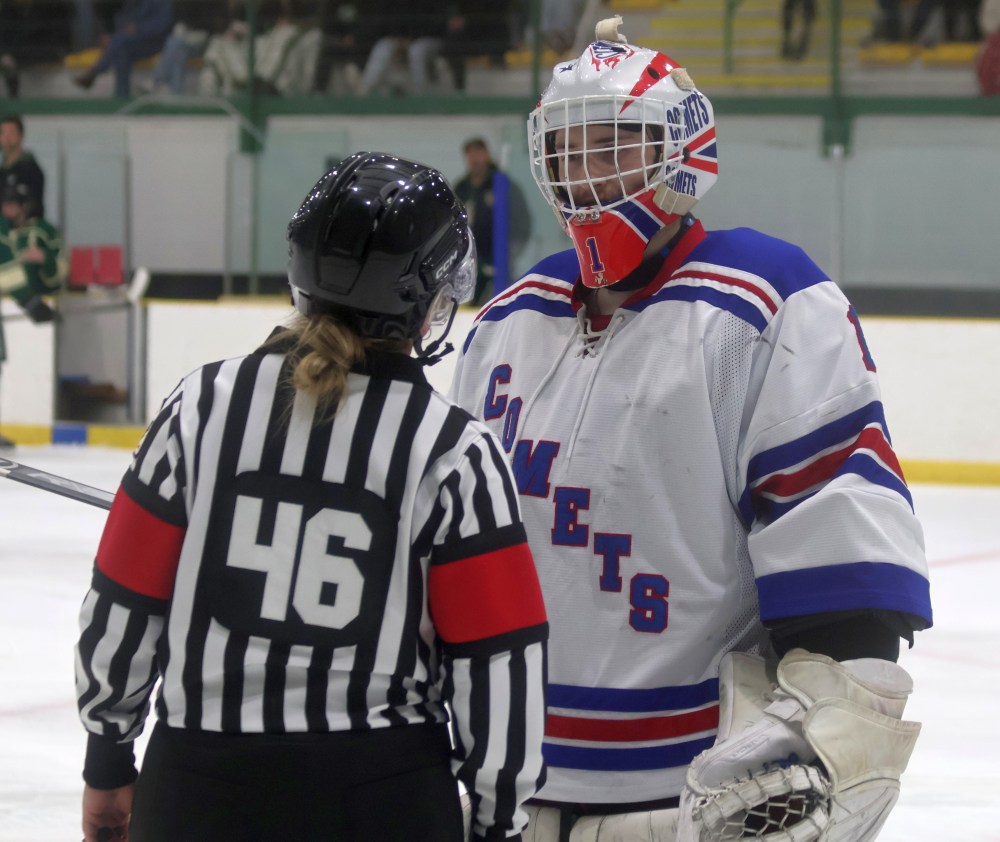 The Beausejour Comets tied the CRJHL finals 2-2 with a win on home ice March 28. (Cassidy Dankochik The Carillon)