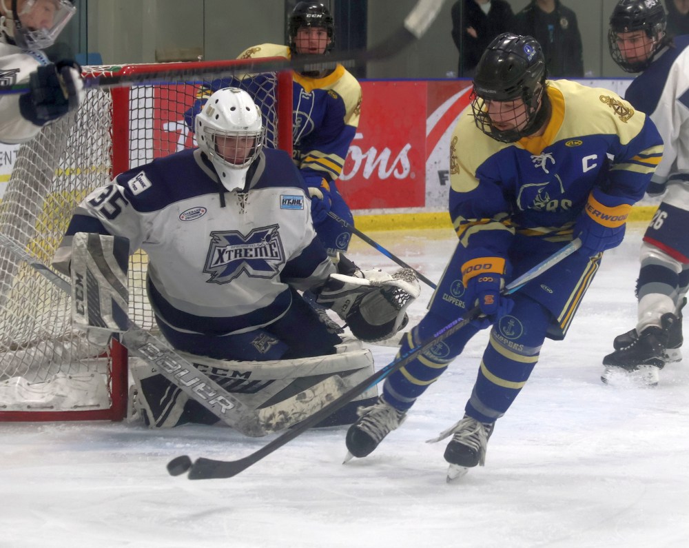 Captain Teo Lambert claimed a HTJHL championship in his final junior hockey game. (Cassidy Dankochik The Carillon)