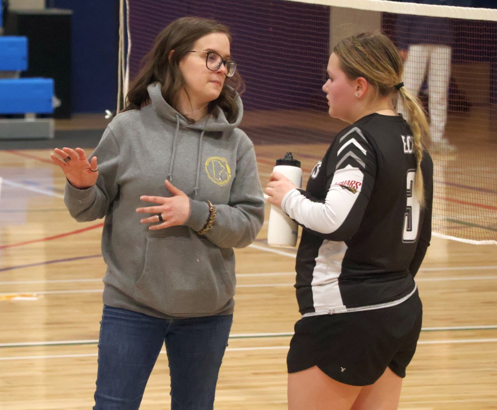 College Regional Gabrielle-Roy won both the varsity and junior varsity Zone 13 badminton banners. The championships were hosted in Niverville April 22, with players from multiple schools advancing to provincials, which will be hosted in Winnipeg May 1-3. (Cassidy Dankochik The Carillon)