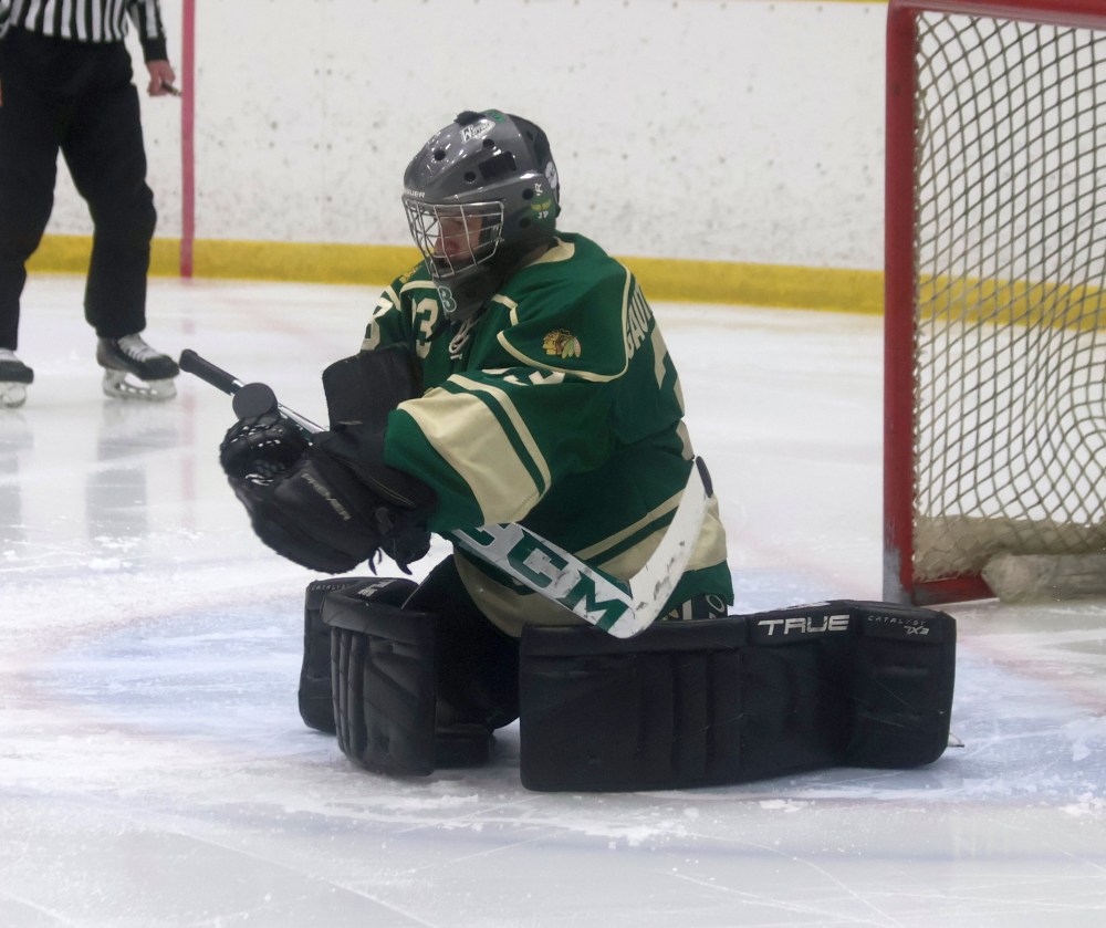 The Beausejour Comets tied the CRJHL finals 2-2 with a win on home ice March 28. (Cassidy Dankochik The Carillon)