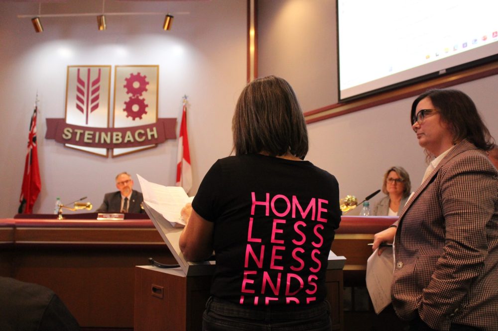 GREG VANDERMEULEN THE CARILLON
The INN board chair Leona Doerksen speaks to council alongside WSP senior planner Kari Schulz who clarified that council’s decision to force shelters to apply for a conditional use was against WSP recommendations.