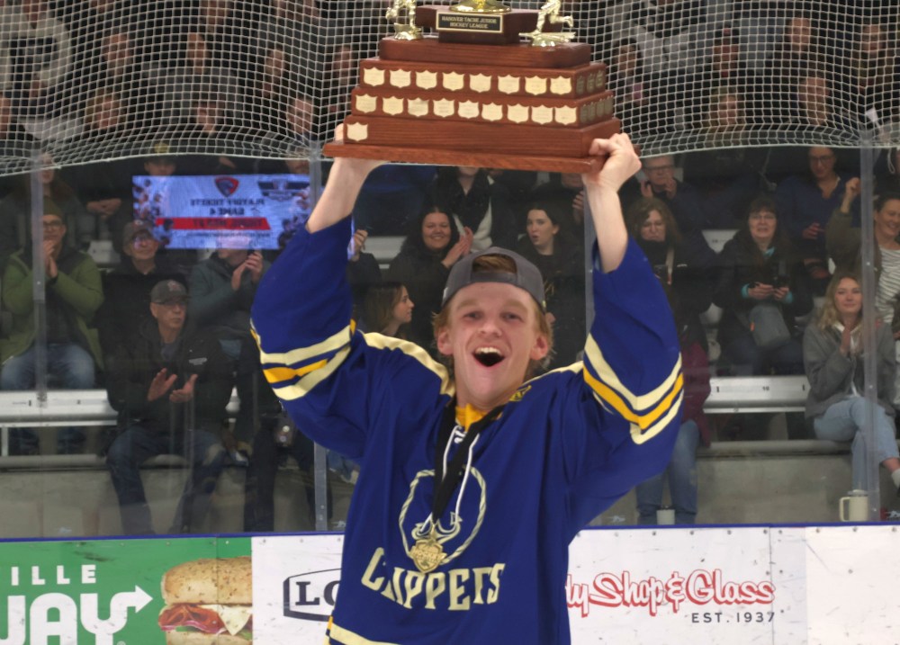 Over 800 fans packed into the Niverville Resource and Recreation Centre to watch the Clippers win their first HTJHL championship in over 30 years. (Cassidy Dankochik The Carillon)