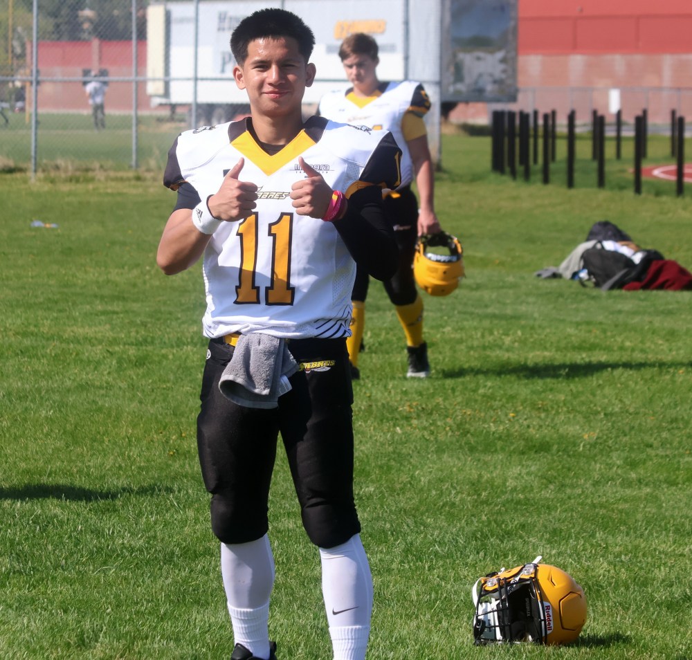 The SRSS Sabres (varsity and junior varsity) took on Grant Park for a pair of spring exhibition football games May 22. (Cassidy Dankochik The Carillon)