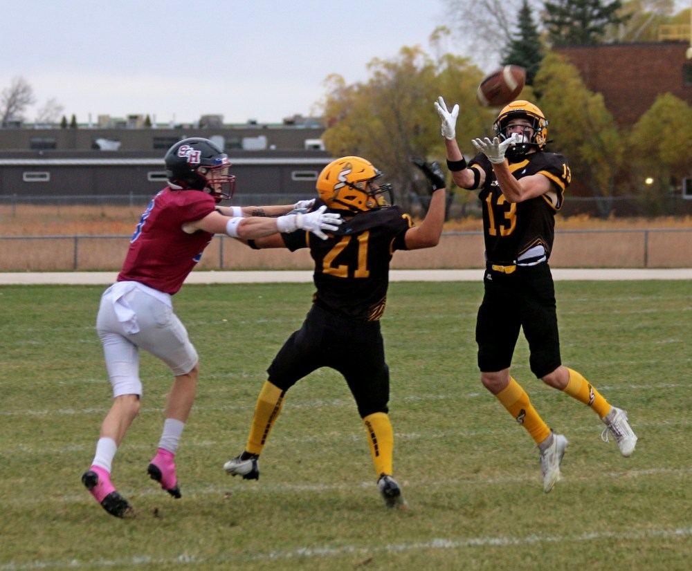 Juddah Wohlgemuth had an outstanding season for Steinbach in the Winnipeg High School Football League, including this interception and was named to the CanadaFootballChat.com high school prospect game roster. The game will be broadcast on TSN. (Cassidy Dankochik Carillon Archives)