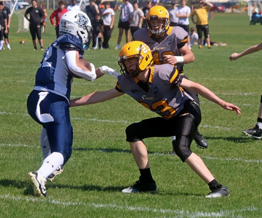 The SRSS Sabres (varsity and junior varsity) took on Grant Park for a pair of spring exhibition football games May 22. (Cassidy Dankochik The Carillon)
