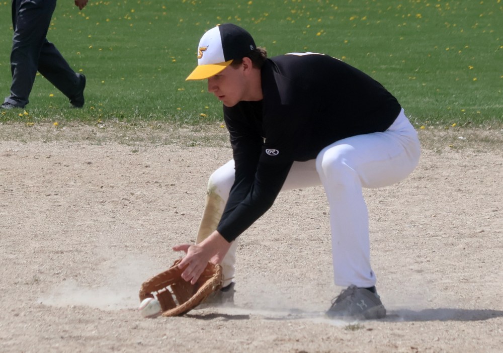 SRSS won their fourth straight Zone 13 baseball championship. (Cassidy Dankochik The Carillon)