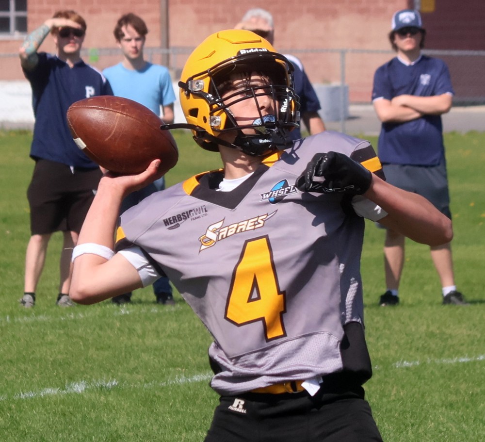 The SRSS Sabres (varsity and junior varsity) took on Grant Park for a pair of spring exhibition football games May 22. (Cassidy Dankochik The Carillon)