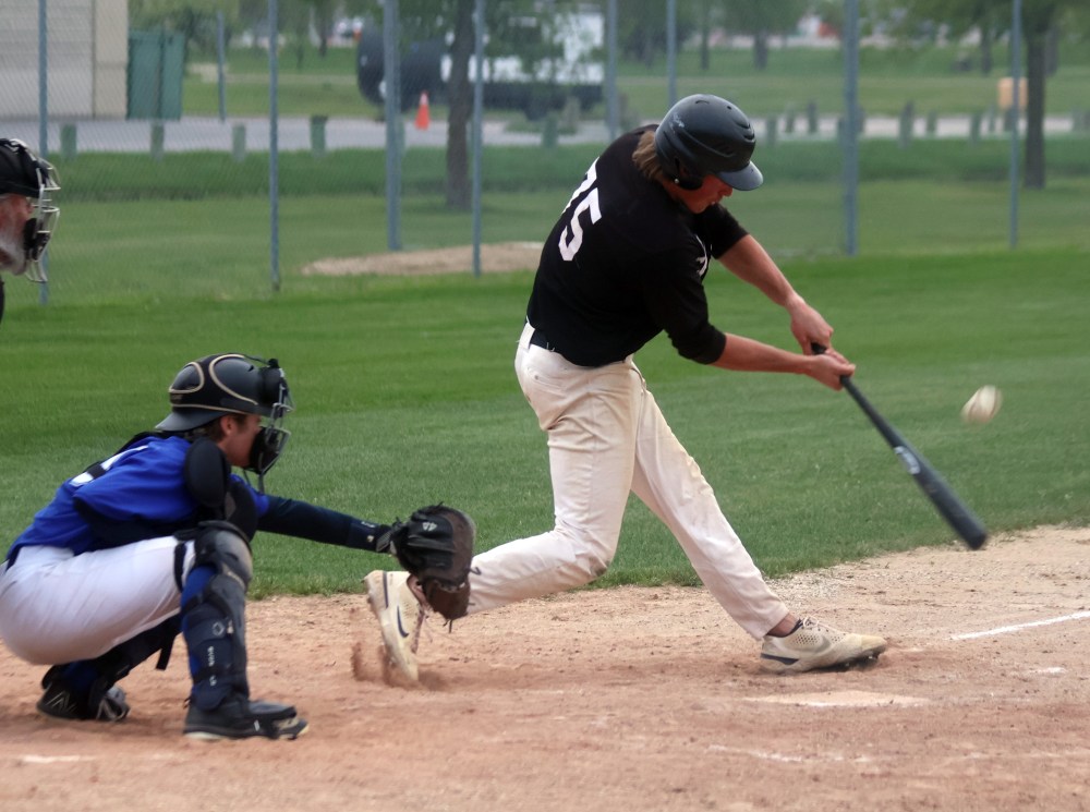 The Carillon Sultans had a walk-off win to open their season against Stonewall May 20. (Cassidy Dankochik The Carillon)
