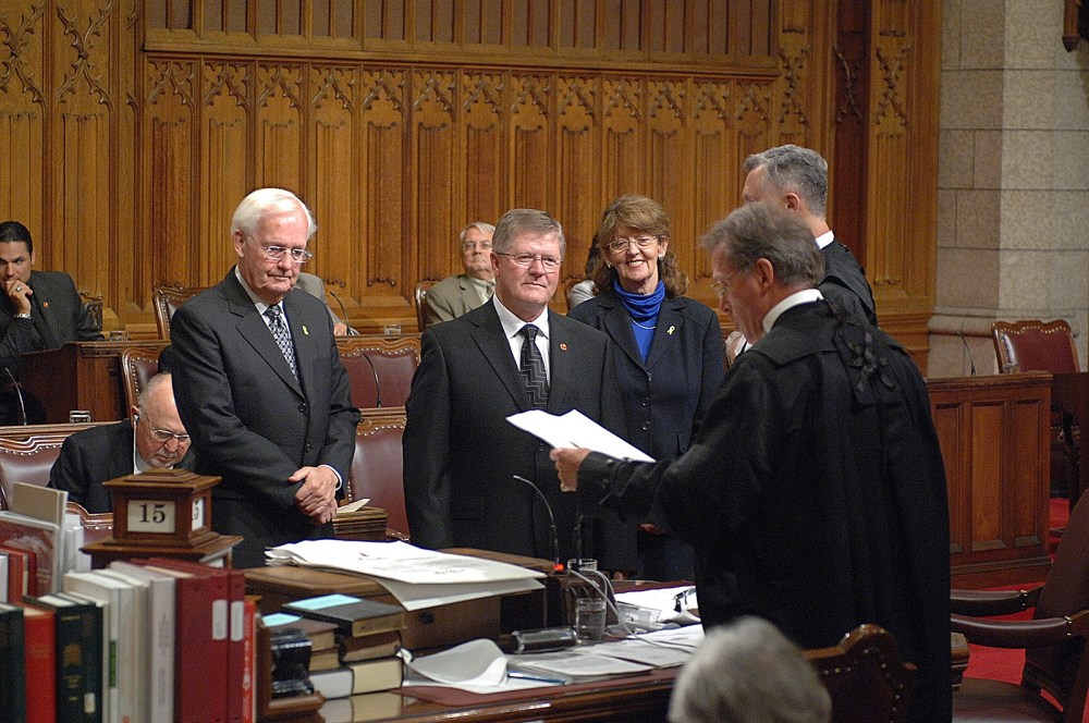 SENATE OF CANADA
Former Senator Don Plett at his swearing-in ceremony in 2009.