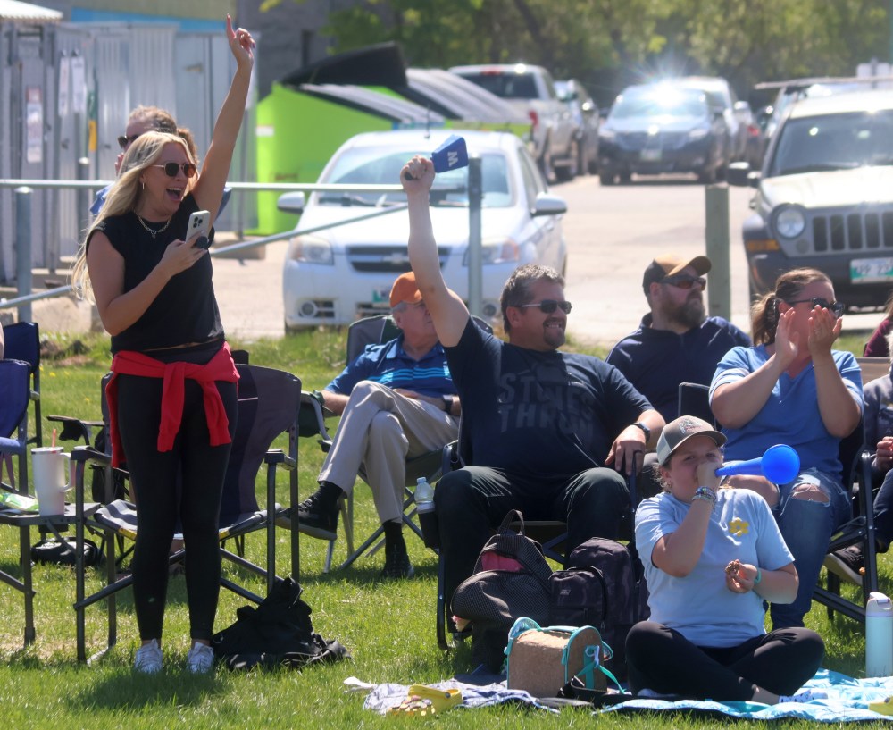 The SRSS Sabres (varsity and junior varsity) took on Grant Park for a pair of spring exhibition football games May 22. (Cassidy Dankochik The Carillon)