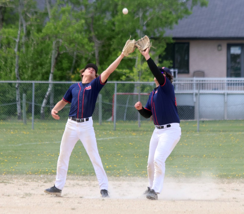 SRSS won their fourth straight Zone 13 baseball championship. (Cassidy Dankochik The Carillon)