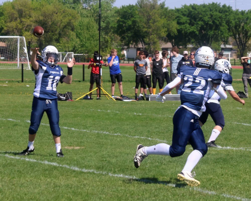 The SRSS Sabres (varsity and junior varsity) took on Grant Park for a pair of spring exhibition football games May 22. (Cassidy Dankochik The Carillon)