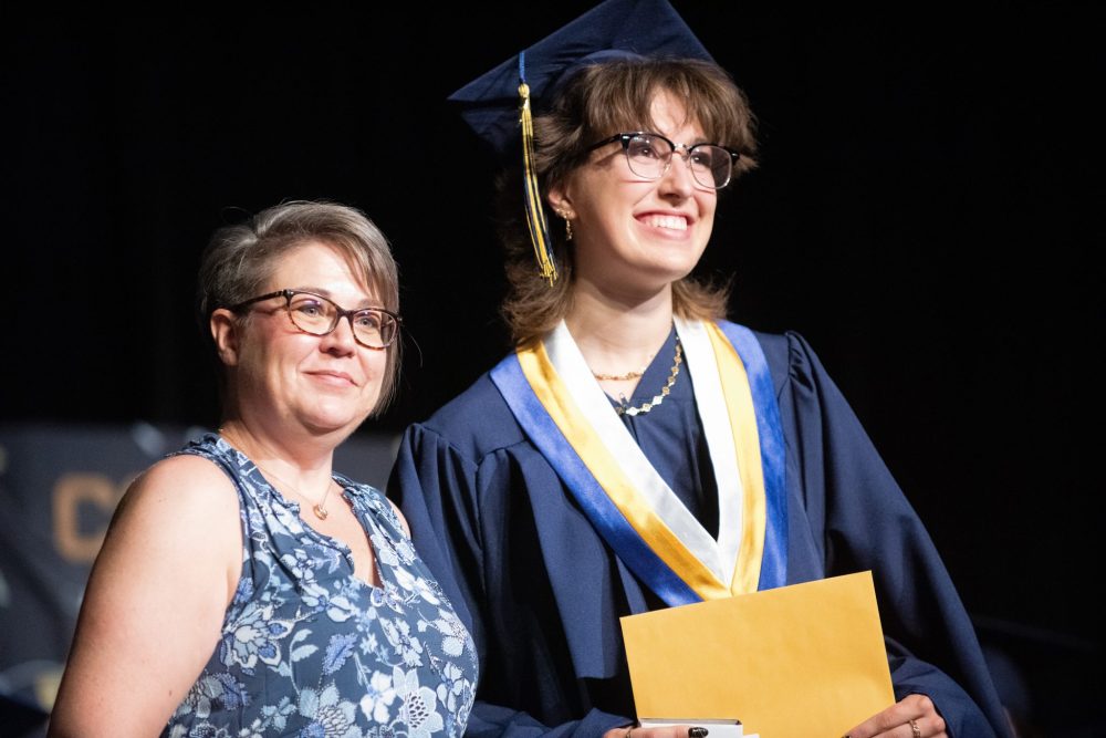 SVJETLANA MLINAREVIC THE CARILLON
Winning the Governor General's Award for hgihest academic achievement in Garde 11 and 12 was Genevieve Thibodeau who also received first class honours, presenting the award was Shawna Hamm.