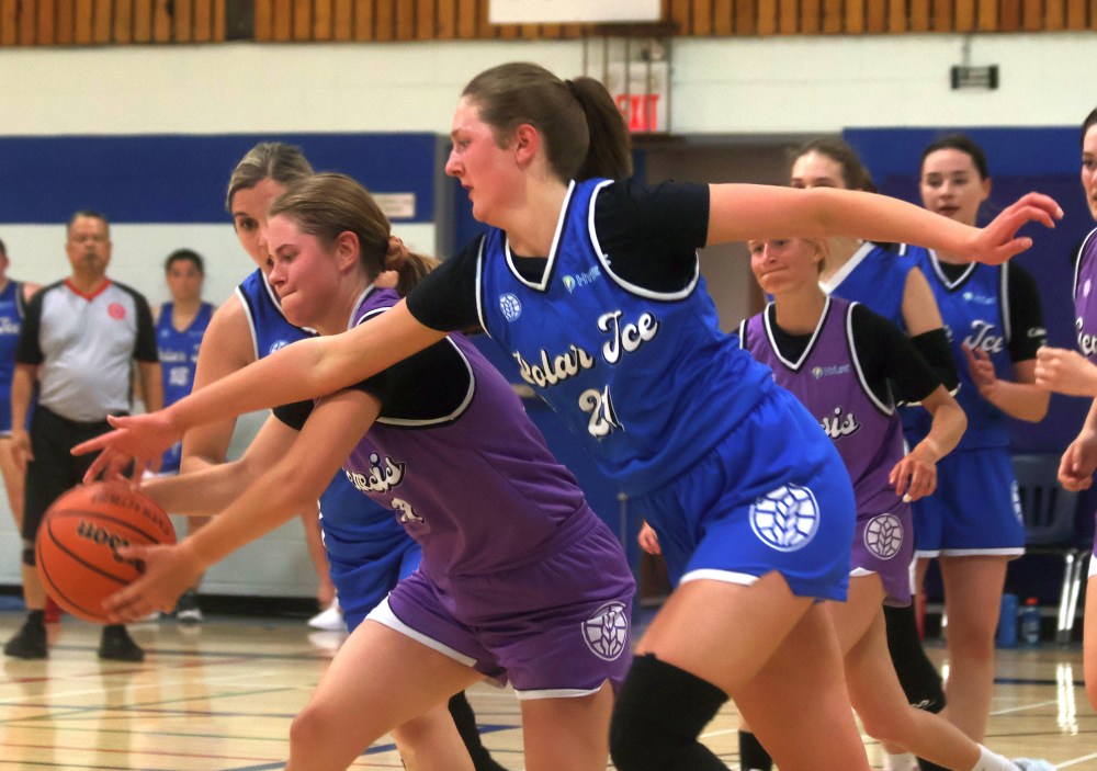 The Prairie Basketball League held finals for all their divisions at Steinbach Christian School June 21. (Cassidy Dankochik The Carillon)