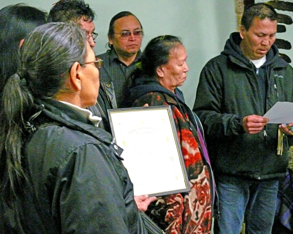 CARILLON ARCHIVES
Members of the Oliver Sennie family recall their late relative at a ceremony honoring him and two other more recent heroes in the Roseau River First Nation community.