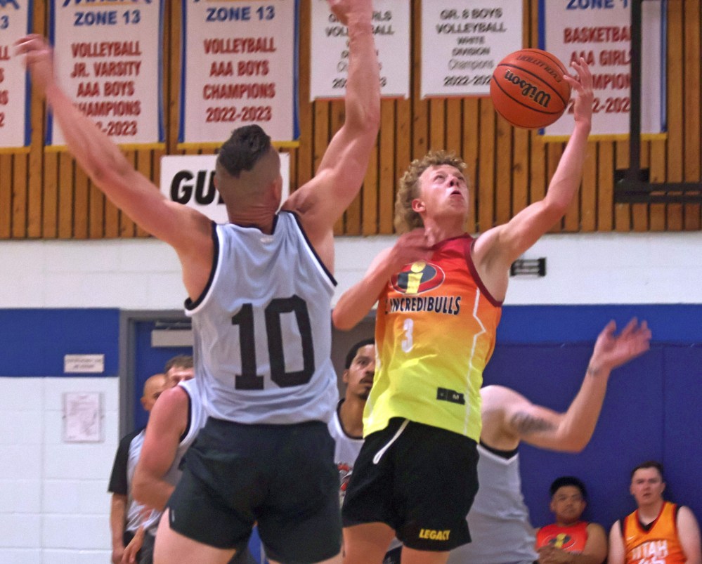 The Prairie Basketball League held finals for all their divisions at Steinbach Christian School June 21. (Cassidy Dankochik The Carillon)